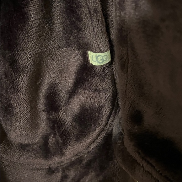 UGG PURPLE ROBE SIZE S - Picture 3 of 4